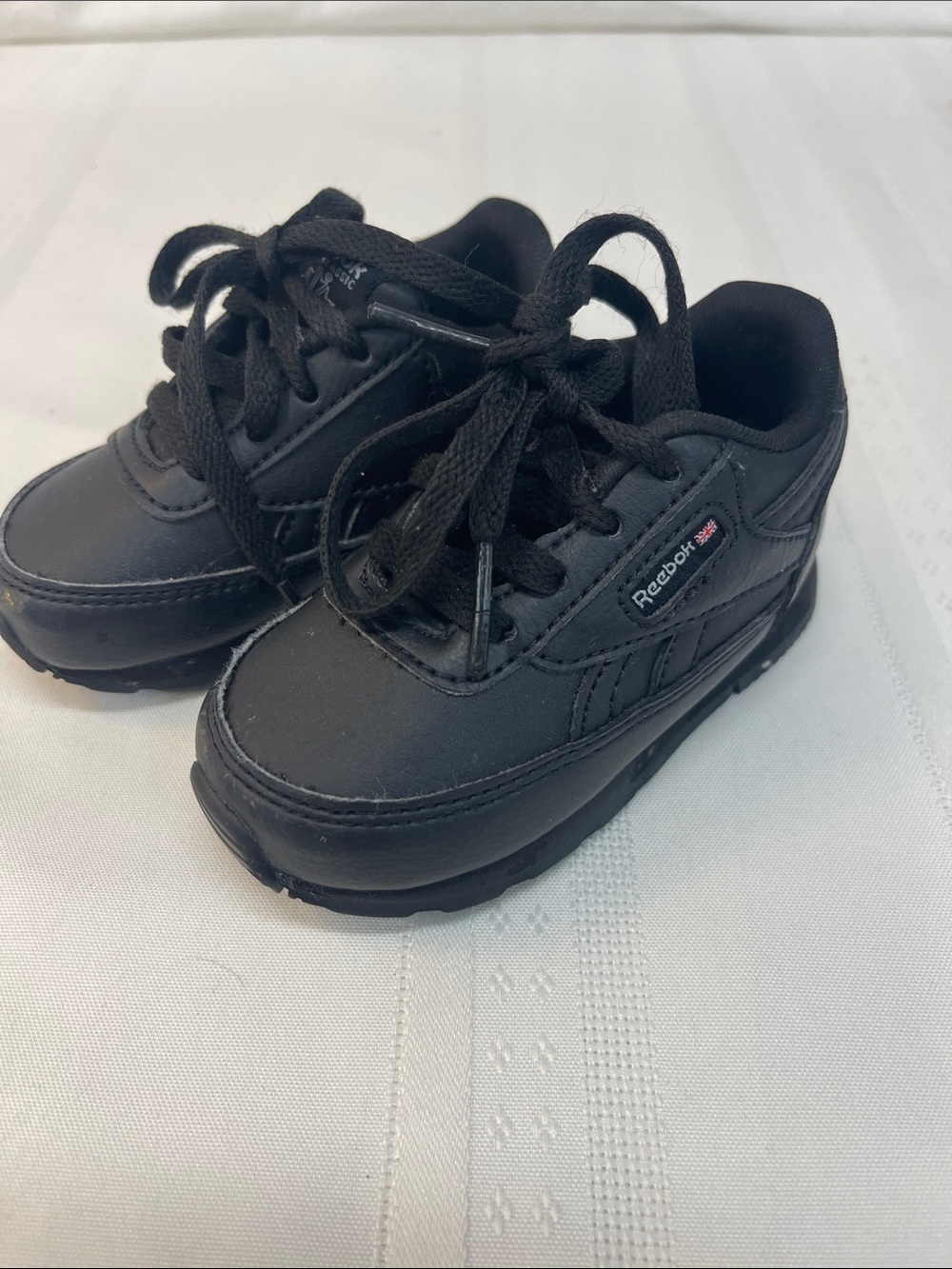 Reebok Kids Black Lace-Up Sneakers Sz 4T